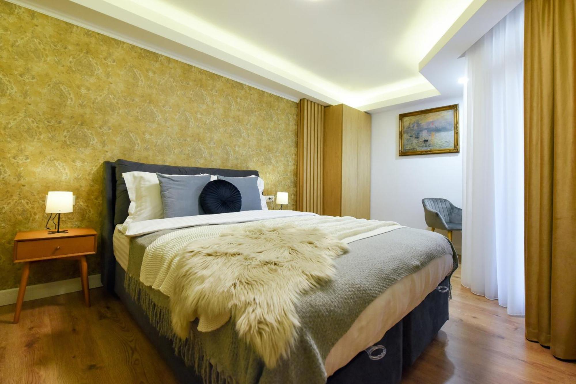 Apartament cu balcon