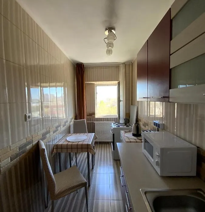Les Garcons I Adi - Spacious View Studio Near Metro-1