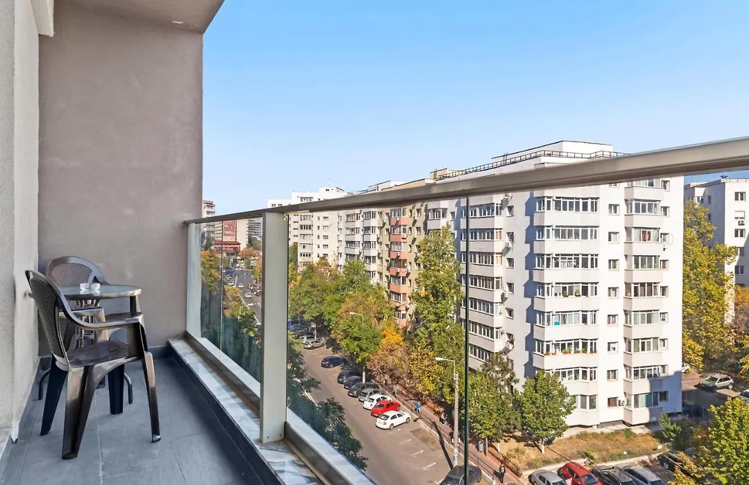 Aquarius: Upscale Flat In The Heart Of Bucharest!-1