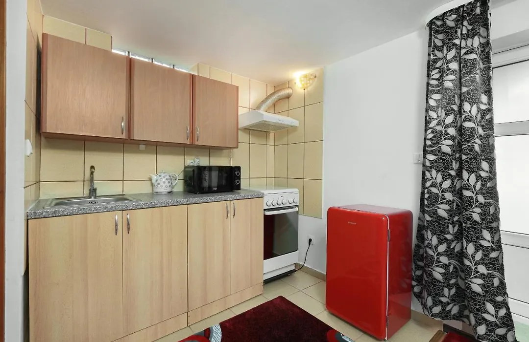 Stone Gate Apartment #3-1