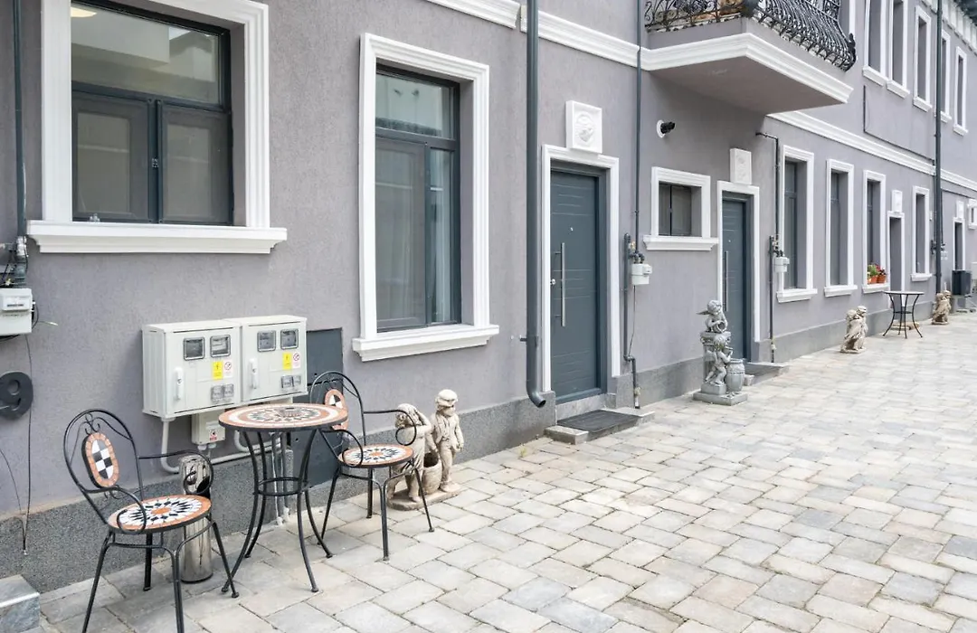 Blue-Line-Apartment-Unirii-1