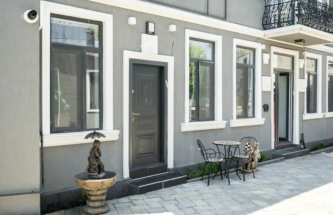 Monza-Apartment-1