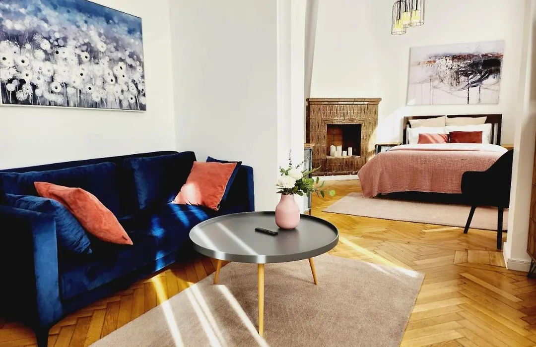 The- Point- 3Br Bright Cloud-1