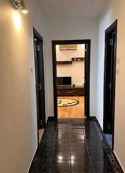 Cozy Flat Near The City Center-1