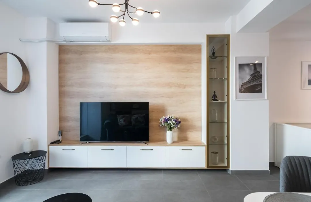 Escape-Unirii New house with parking-1