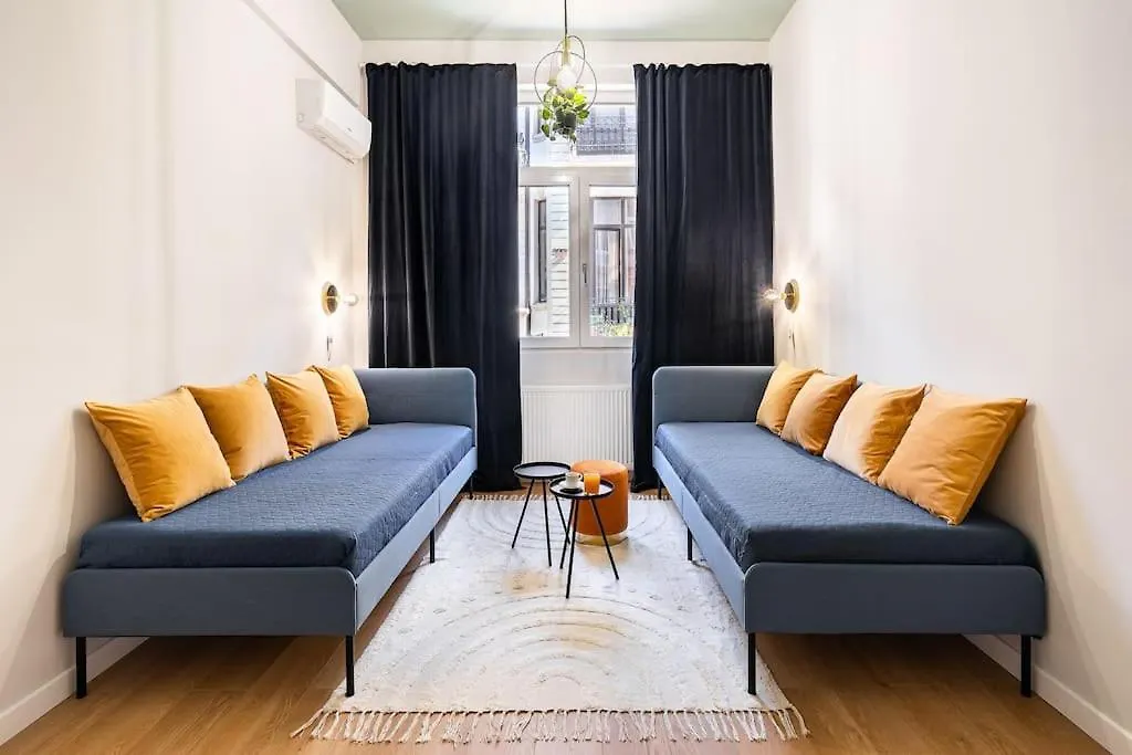 Old City Apartment - Self Check-In-1