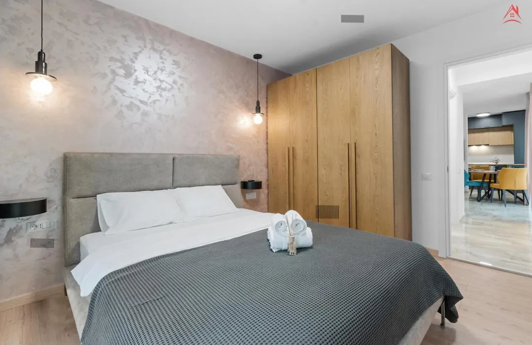 Apartament Opera Residence - Cismigiu, Eroilor, Free Private Parking-1