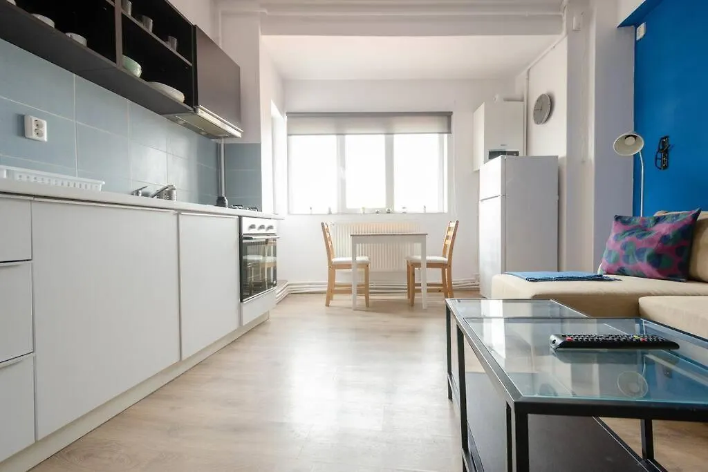 Gorgeous Apartment Near Old Town-1