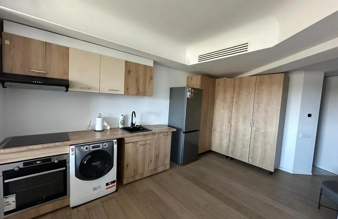Apartament De Lux-1