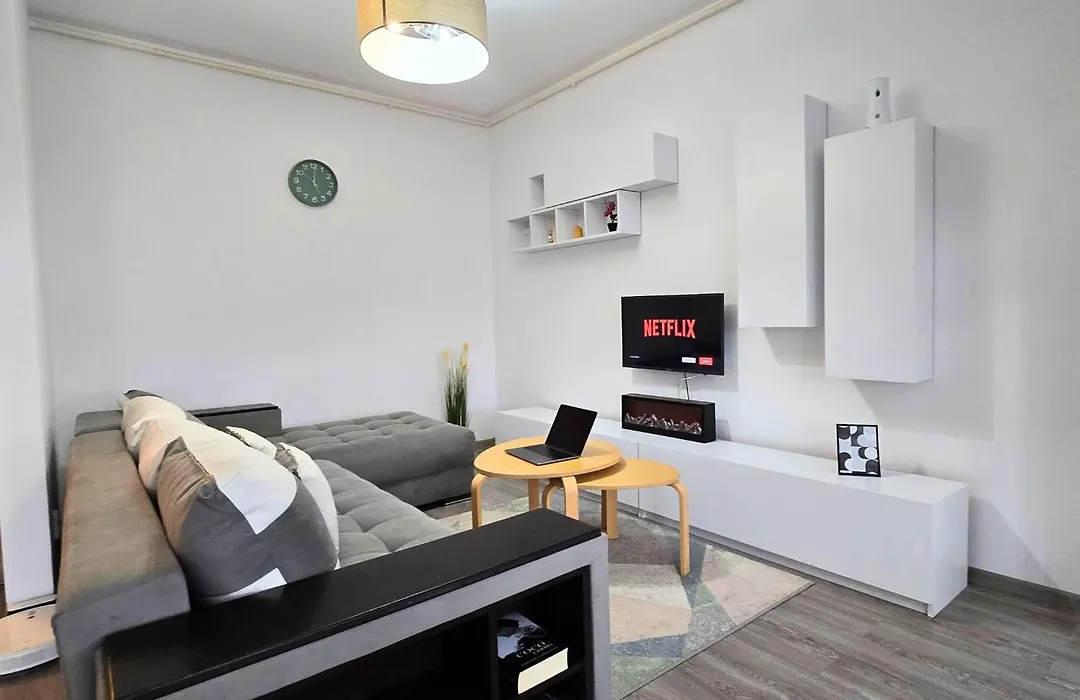 Apartment "Solar 48", Private Parking, One Bedroom-1