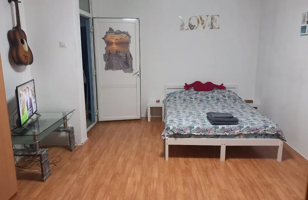 Lovely Studio-1