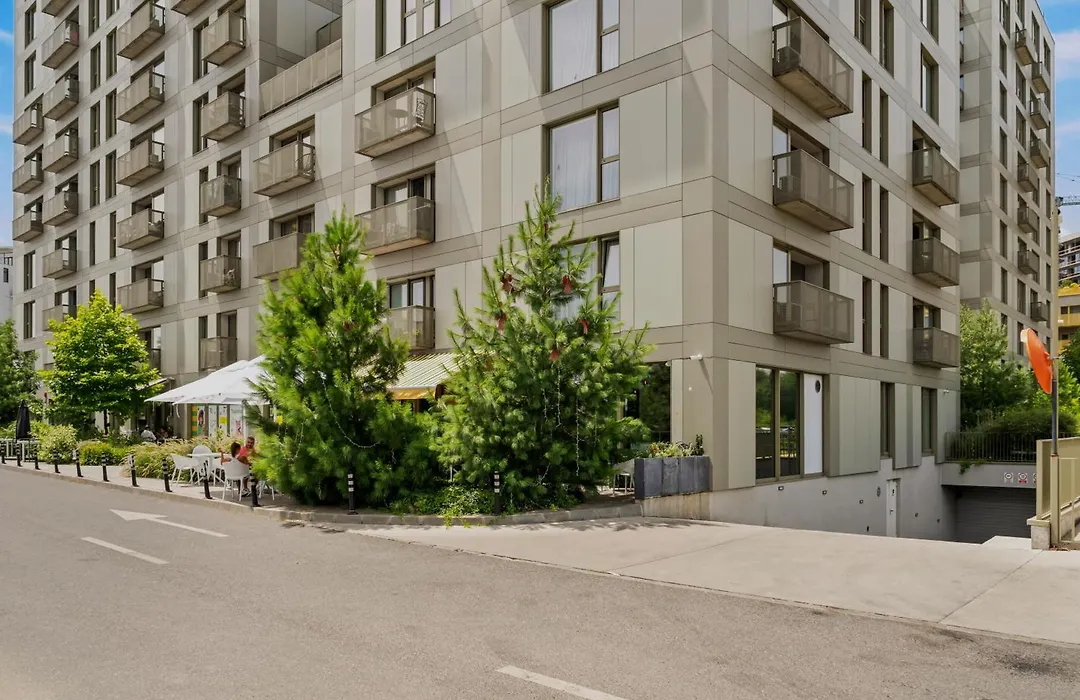 Mido Aviatie Park Apartments With Private Parking & Self Check-In-1