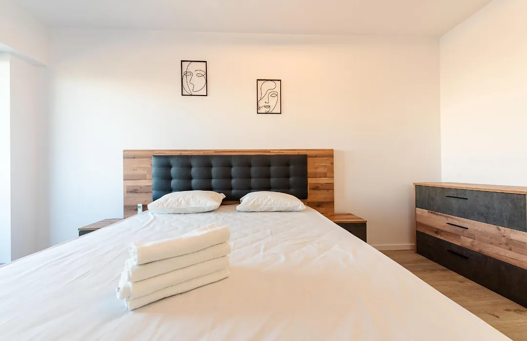 Vanda - Park View Apartment Near Obor Market & Metro Station-1