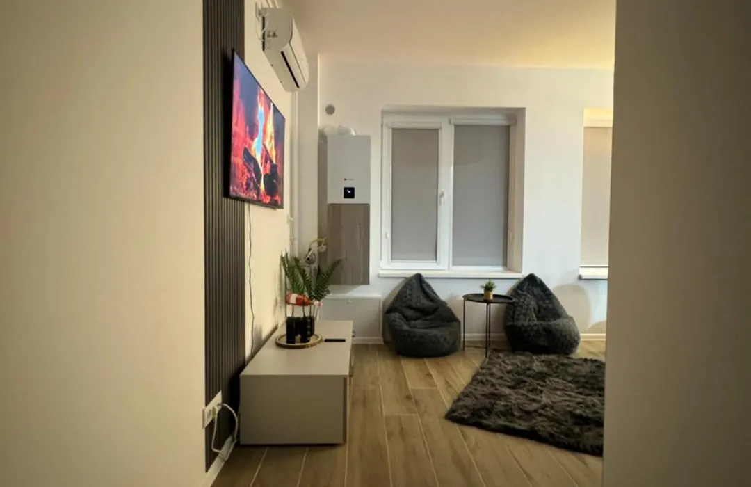 Elegant Escape-1