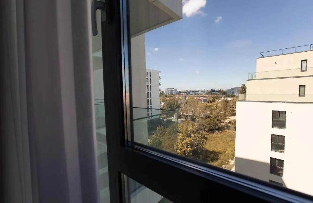 Escapism - Premium 1Br Apartment With Parking-1