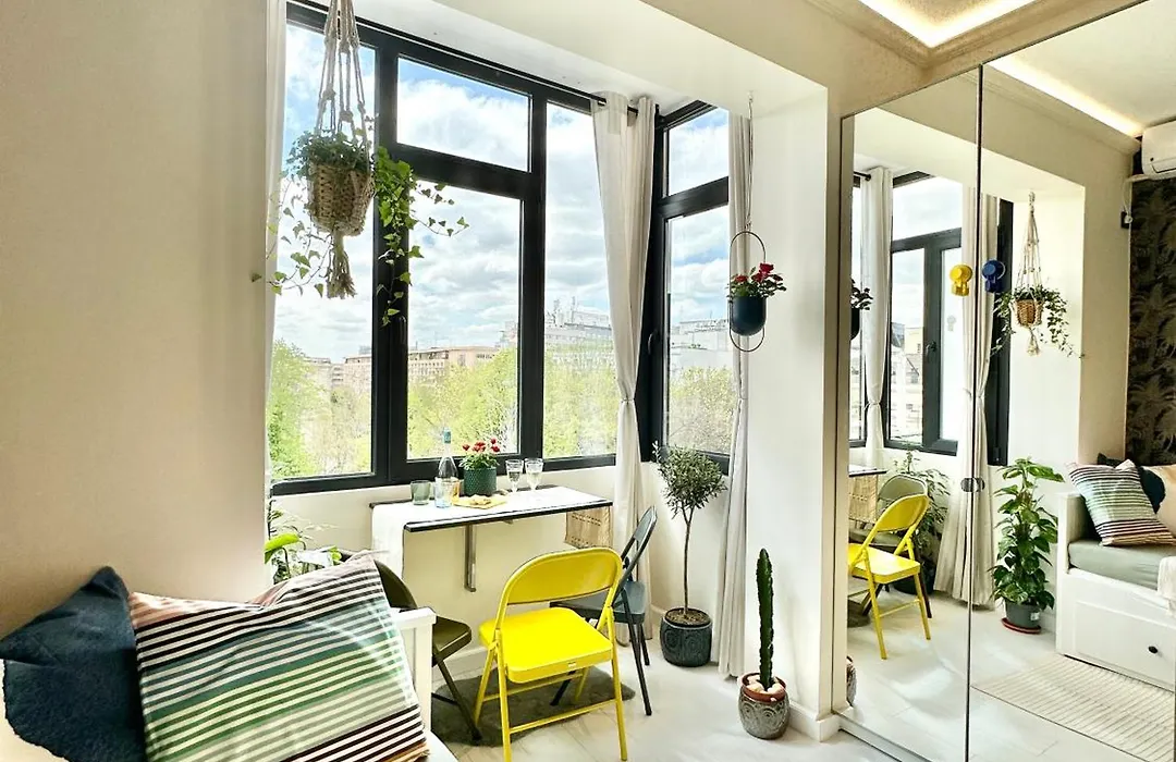 Harmony Studio - Elegant Escape Near Ateneu-1