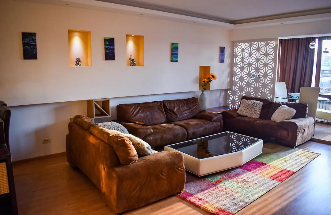 Executive Flat Two Rooms By Chr Luxury Property-1
