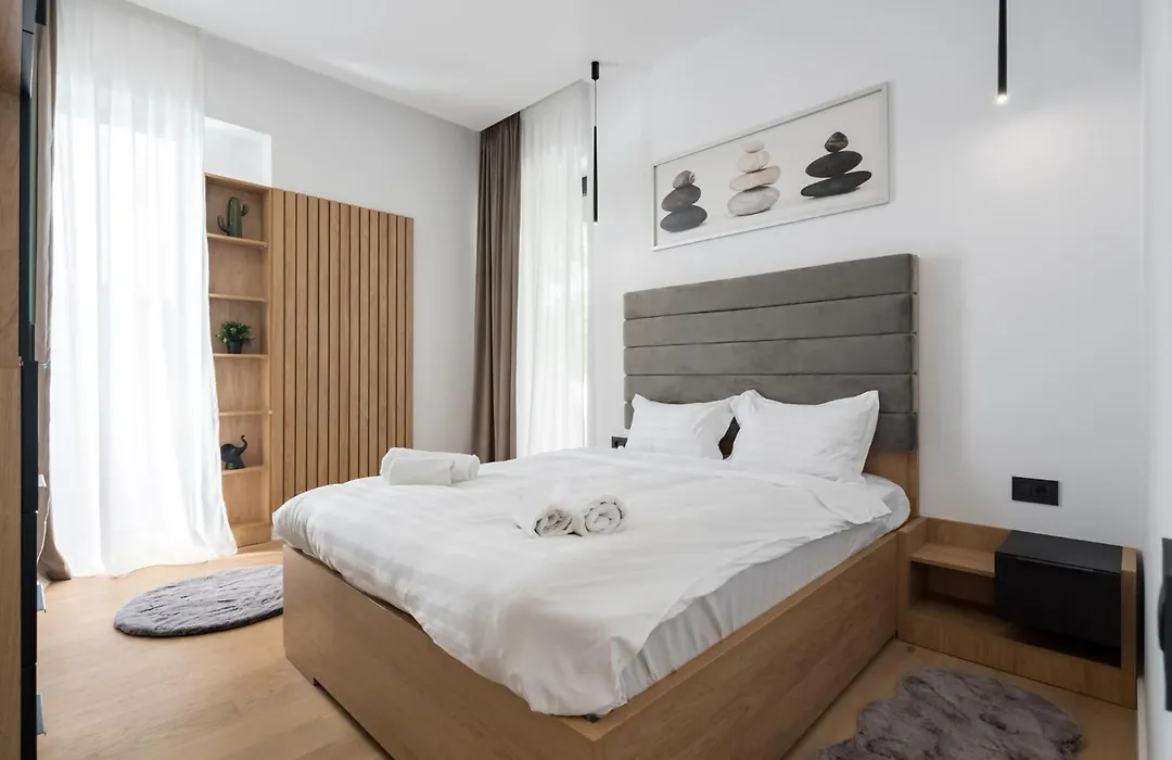 Eden - Elegant Retreat in Rosetti Luxury-1
