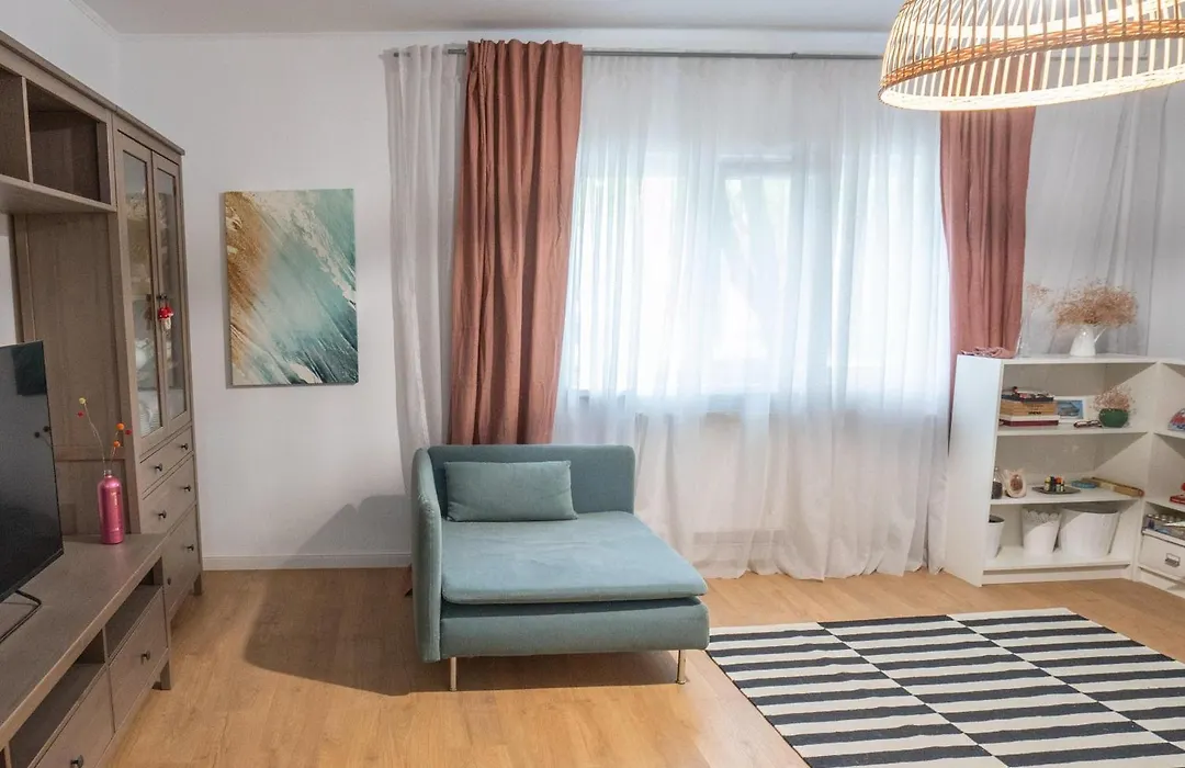 Spacious Apartment Near National Arena, Park-1