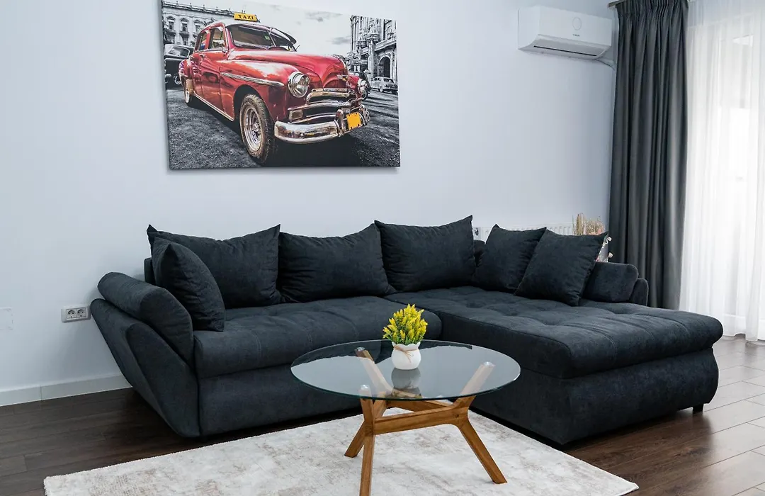 Central Comfort 2-Room 10 Min To Parliament And Old Town-1