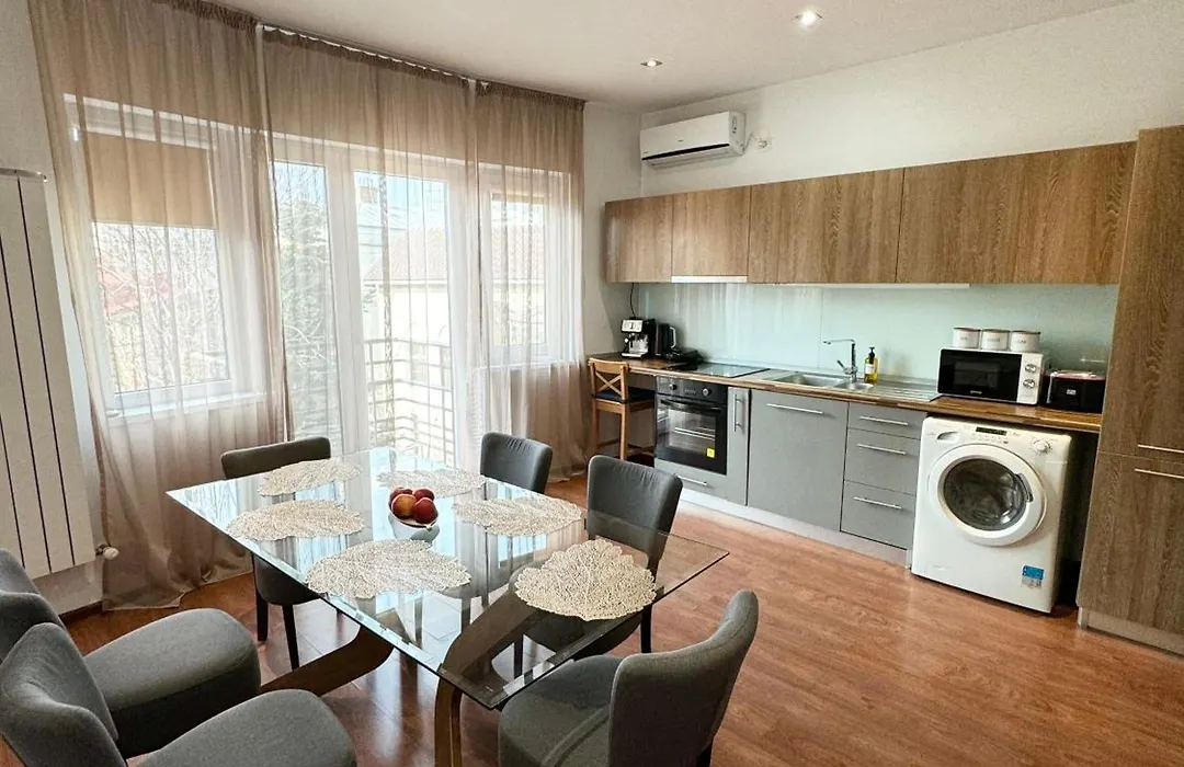 Bucharest Holidays Vibes - 2 Bedrooms, 2 Bathrooms - City Center-1