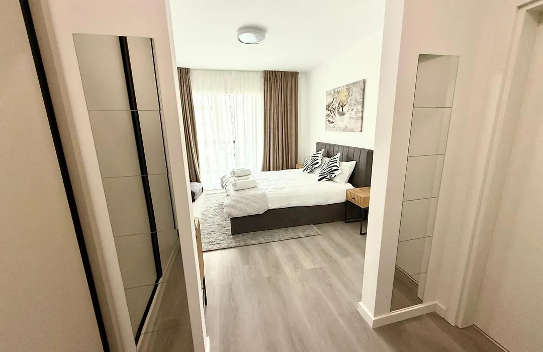 Rulu Studio Plaza Mall-1