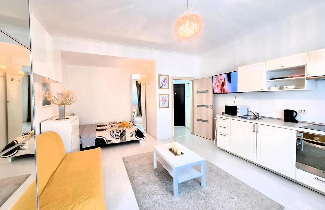 Central Pearl Studio-1