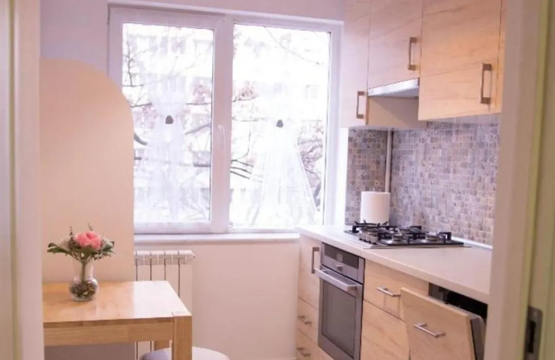 Apartament Elegant & Central Complet Utiliat Self Check-In-1