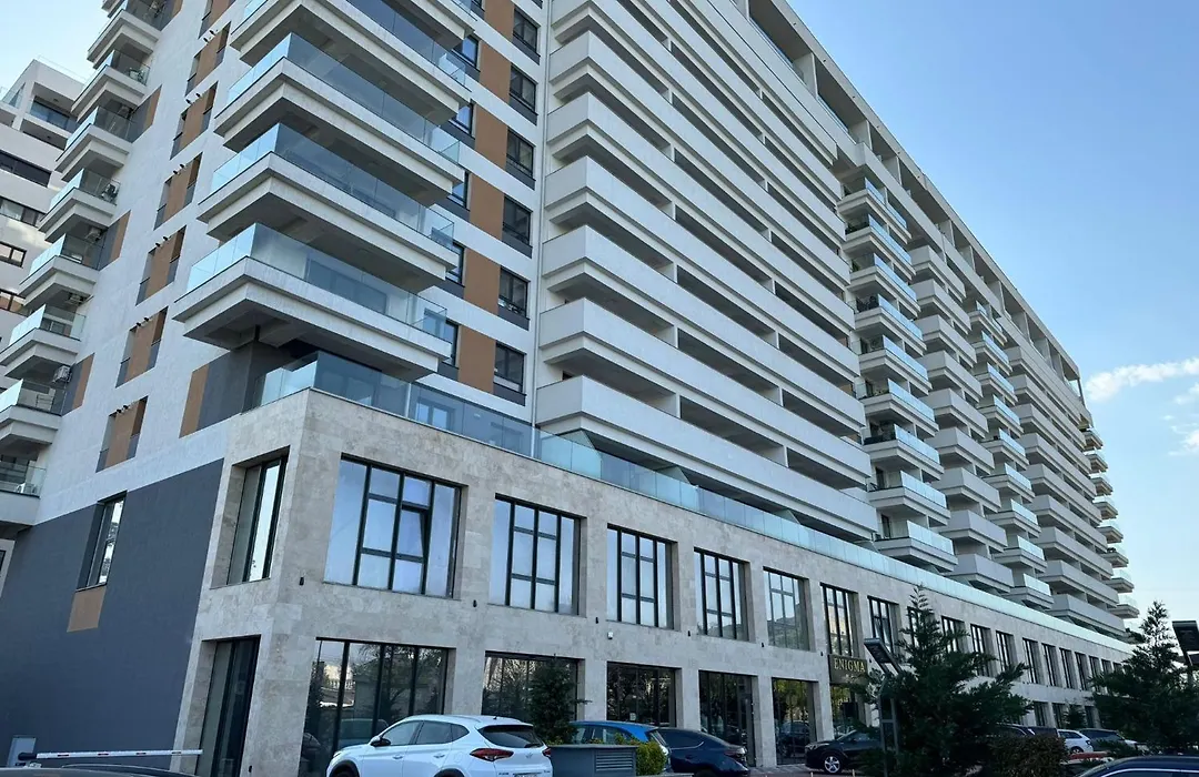 Bucharest Luxury Glam Apartments City Center Area - Parking Option-1