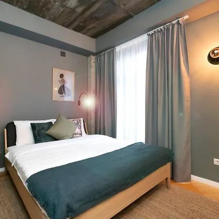 Marvellous Design 2Br Old Town-2