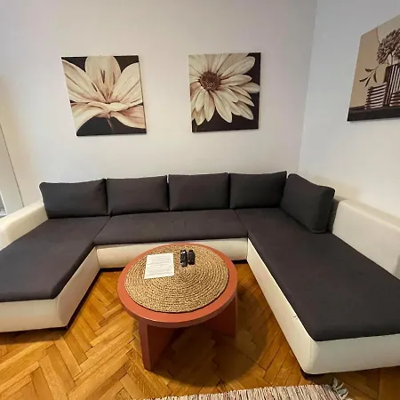 Interbellic Flat-3