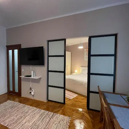 Interbellic Flat-2