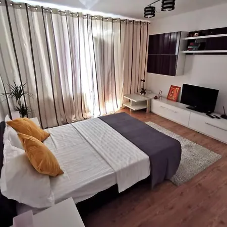 Bertigart Studio Apartment-2