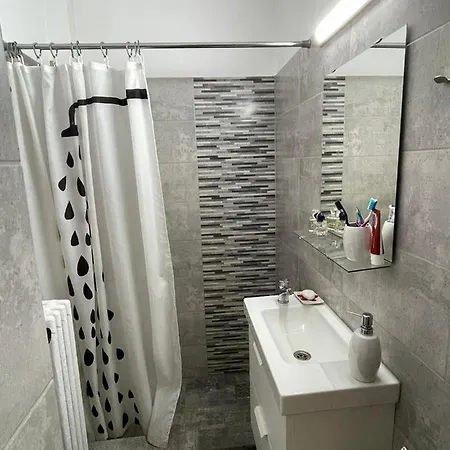 Centru Charming New Apartament Piata Universitate-2