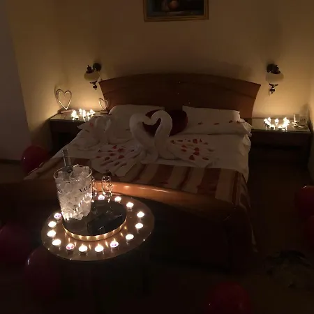 Hotel Horoscop-2