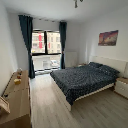 Plaza Luxury Apartment Near Presidential Palace-2
