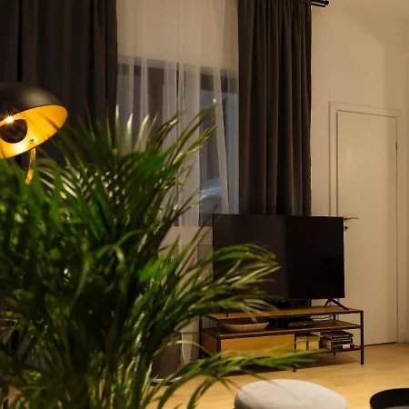 Bright 3Br Flat - Top Location - Green View Balcony-2