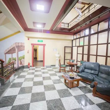Bucharest Comfort Suites Hotel-3