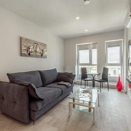 Fancy Penthouse Studio With Lakeview W10-2