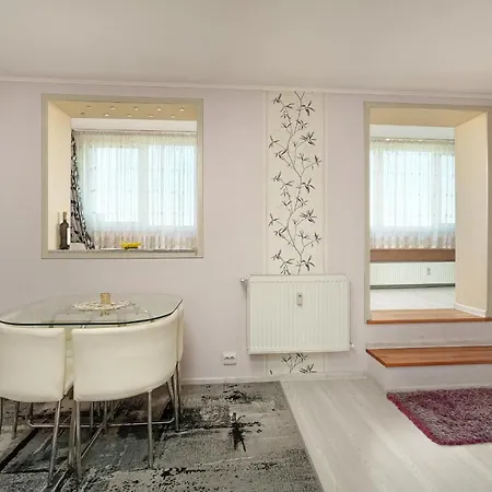 Stone Gate Apartment #1-2