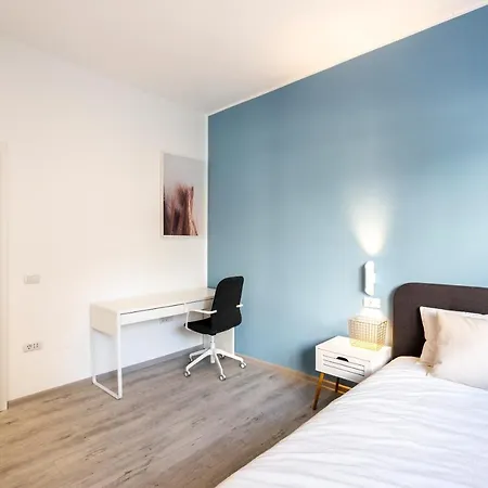 Sapphire Apartment In The Center Of Bucharest-2