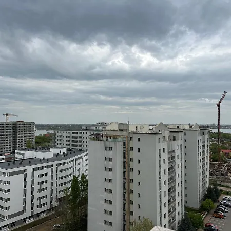 Fabulous Penthouse Lakeview W20-2