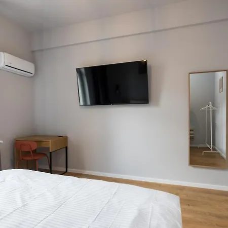 Cute Central Apartments In Villa-3
