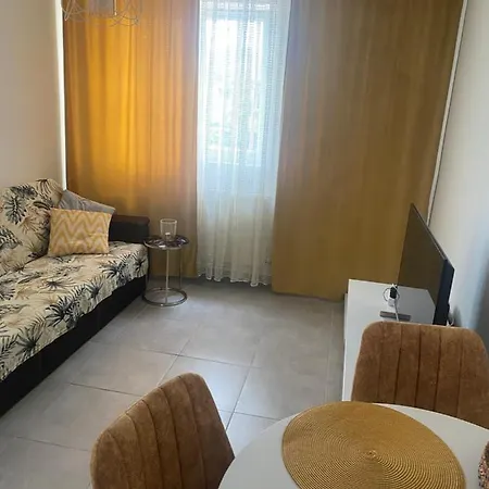 Sofi Apartment Central-2