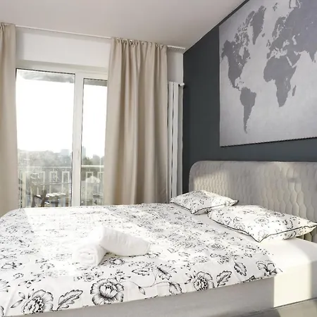 2 Bedroom Apartment With Amazing View In City Center-3