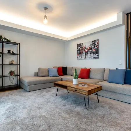 Wonderful Apartments In Prime North Location - Heaven For Extended Stays-3
