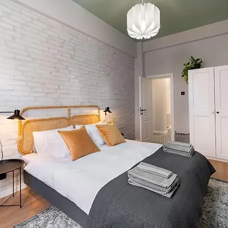 Old City Apartment - Self Check-In-2