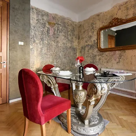 Brancovenian Wonder - 3Br Apartment Near Cismigiu Park-3