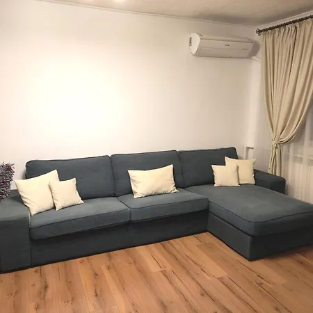 Platinum Apartment - apartament cu 3 camere, 2 dormitoare, 2 bai, bucatarie complet utilata, 2 balcoane-3
