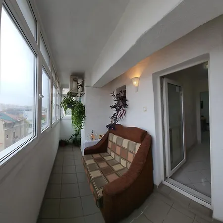 Atlas Accommodation Studio Romana De Lux-2